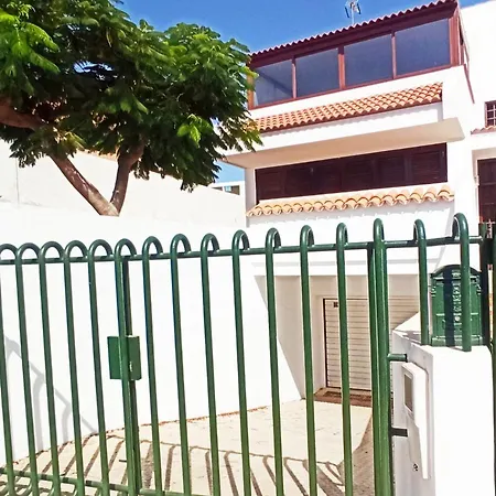 Stunning Aparment In Front Of Las Americas Beach 아파트 아로나