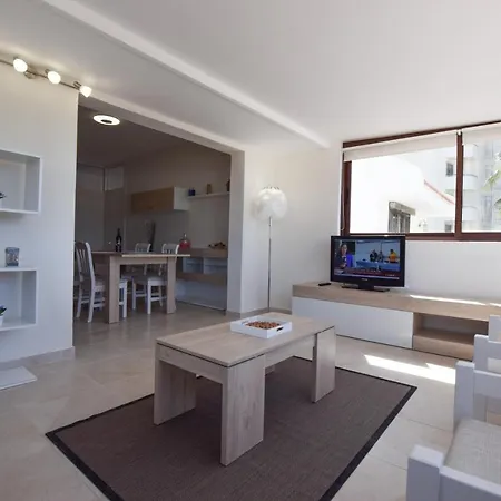 Apartment Stunning Aparment In Front Of Las Americas Beach